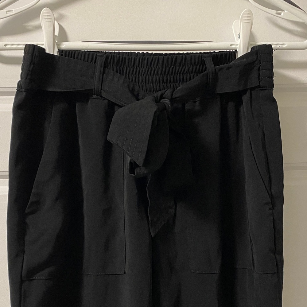 Dynamite Black Tie-Waist Pants